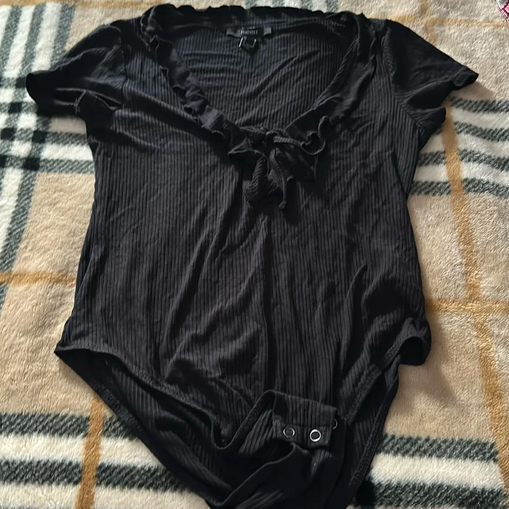 Forever 21 Bodysuit EUC - Picture 1 of 4